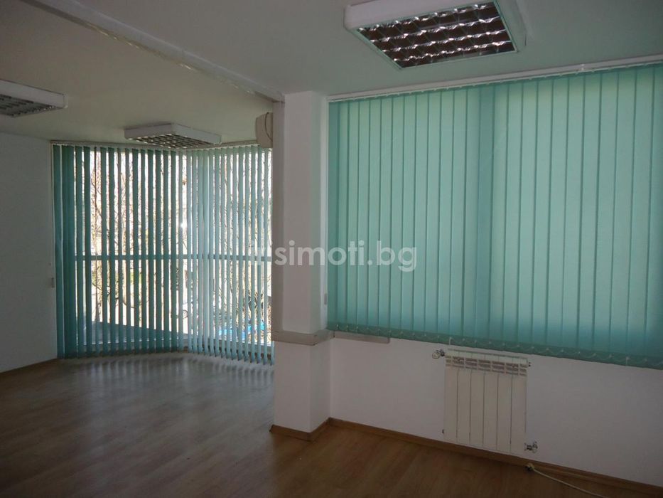 Дава се под наем Офис в София, Център - 62 кв.м за 372 € - Снимка #2