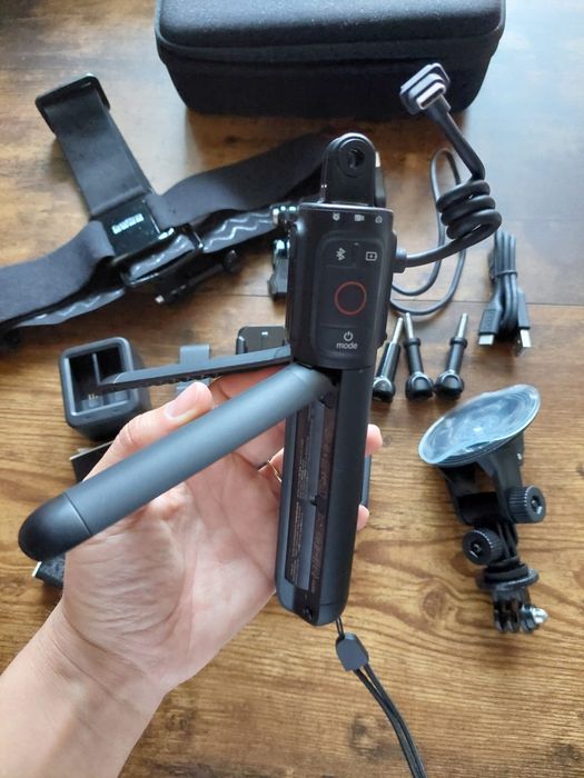 Kit camera acțiune GoPro + accesorii