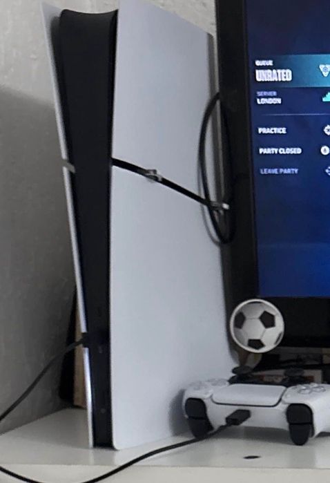 ps5 + controller inca inca in garantie