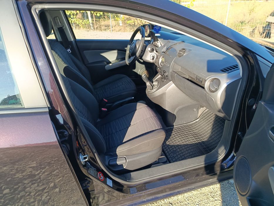 Mazda 2 1.4 hdi an 2010