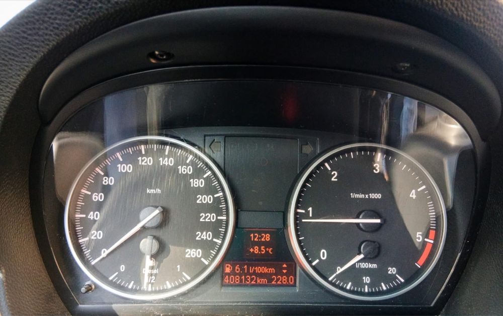 BMW Seria 3 2009 — imagine 5
