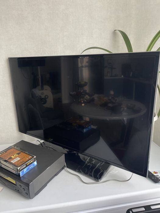 Продам телевизор Samsung