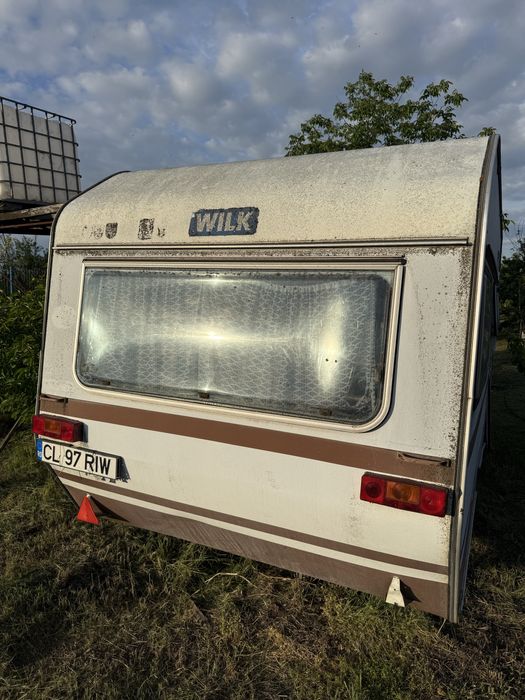 Rulota caravan wilk