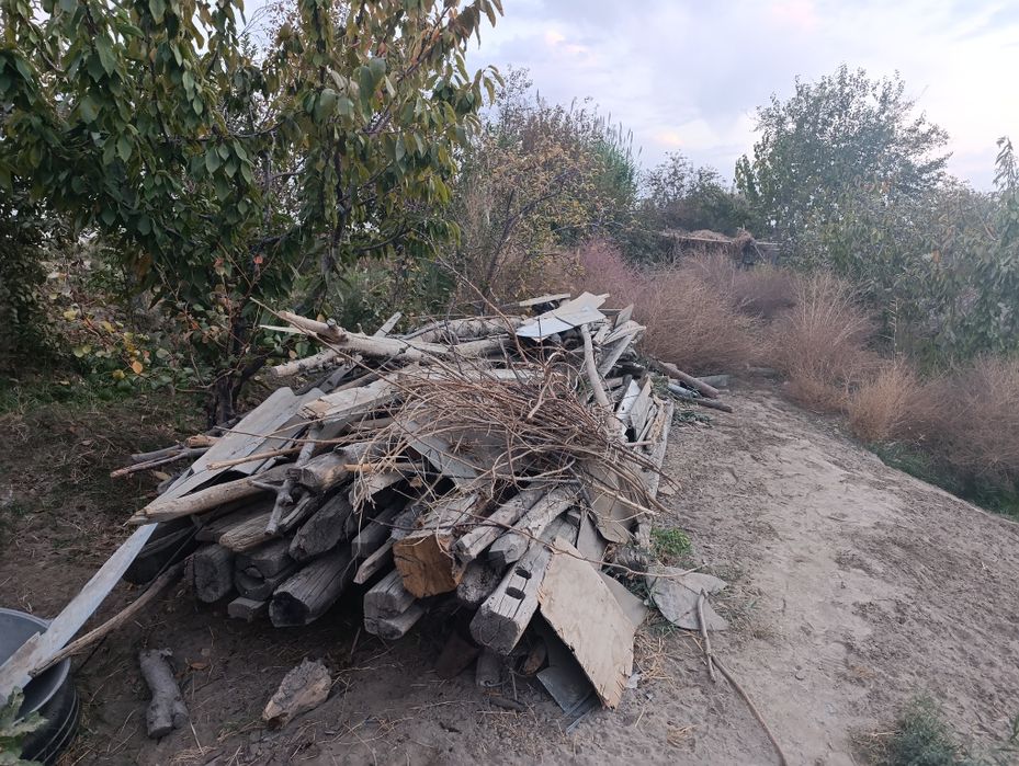 Курук Утин  сотилади.