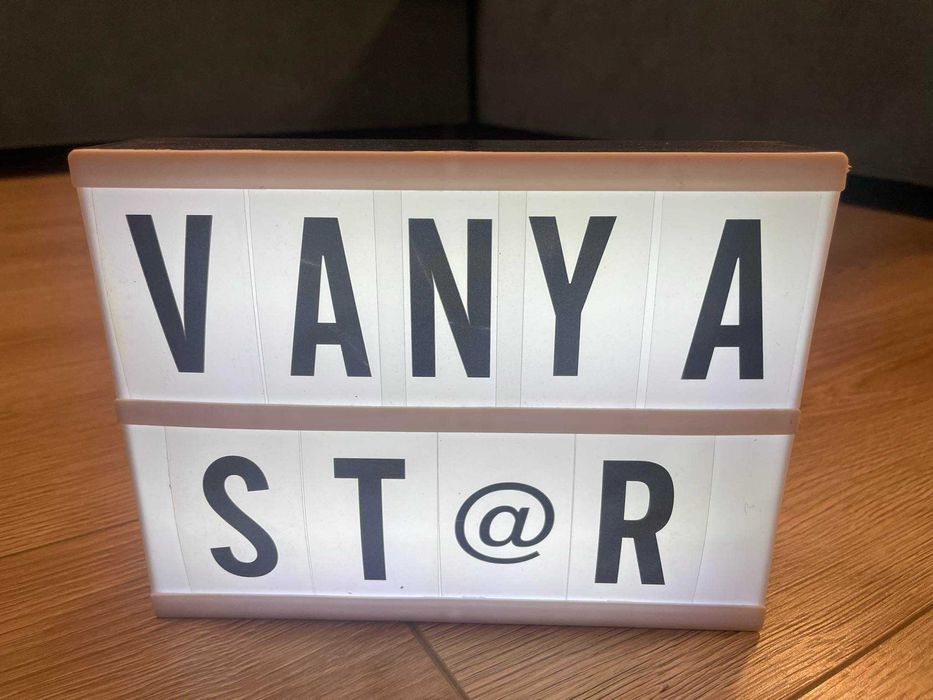 Light Box / Светеща табела за послания с големи букви