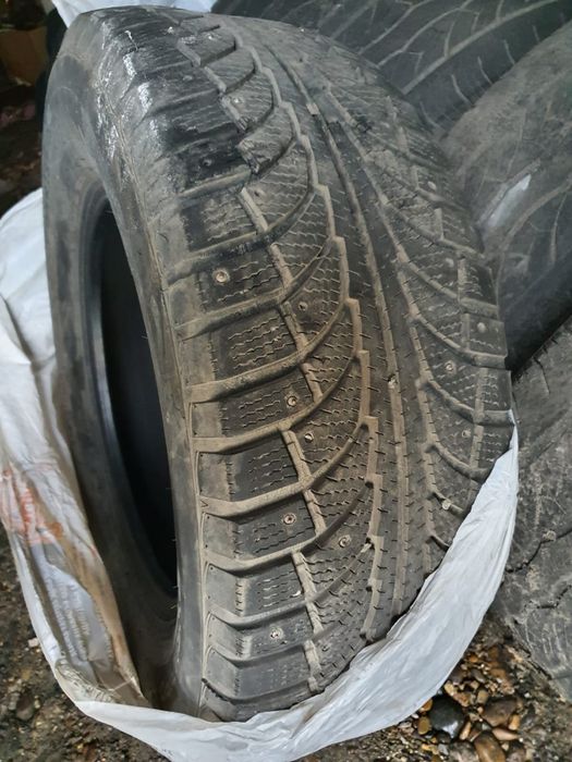 Колесо зимные с шипами 275/65/R18
