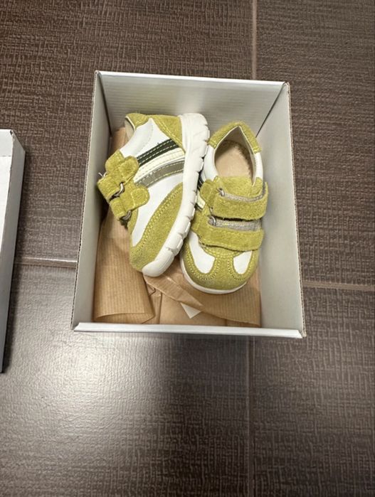 Adidasi piele Baby Avus marime 18 sau 20