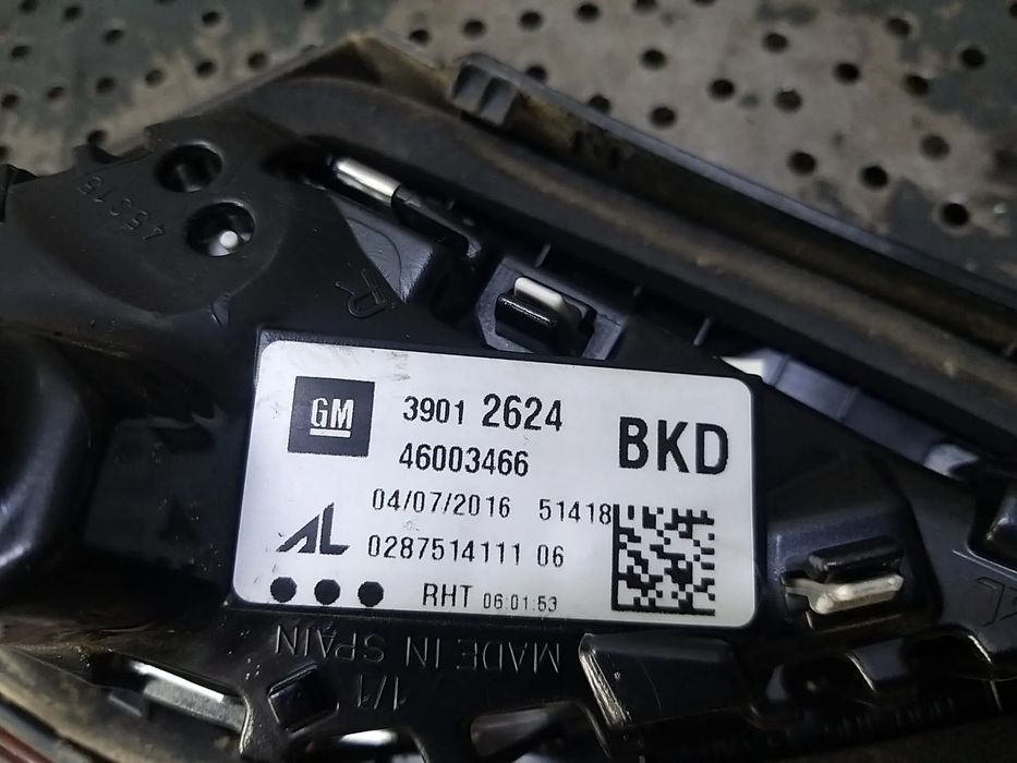 Stop tripla lampa dreapta haion opel corsa e x15 39012624 46003466