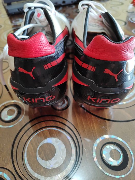 Бутонки PUMA KING! Нови, неупотребявани!