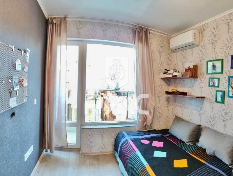 Многостаен апартамент  в Центъра