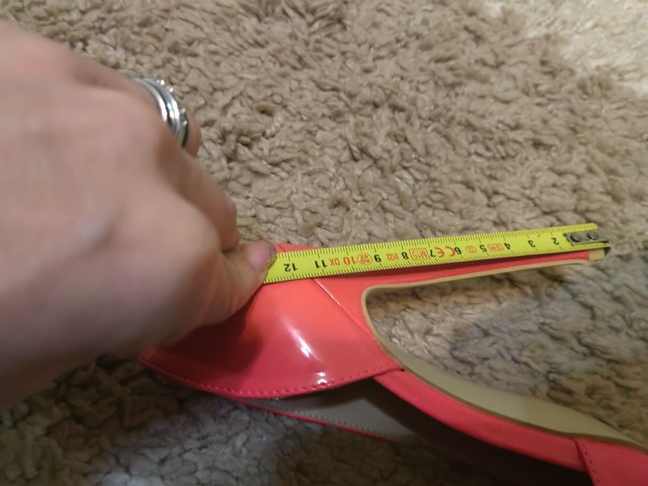 Pantofi stiletto roz neon