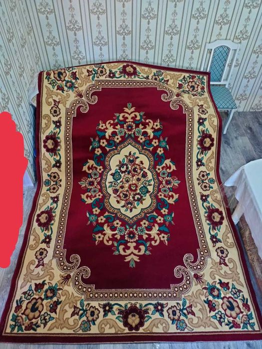 продам: новый,Ковёр :2 х 3 м.
