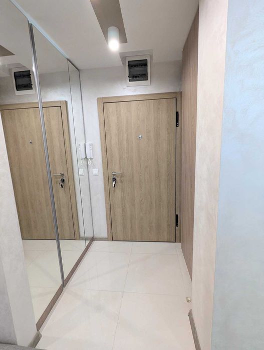 Продава се Тристаен апартамент в София, Малинова долина - 84 кв.м за 1882 €/кв.м - Снимка #4