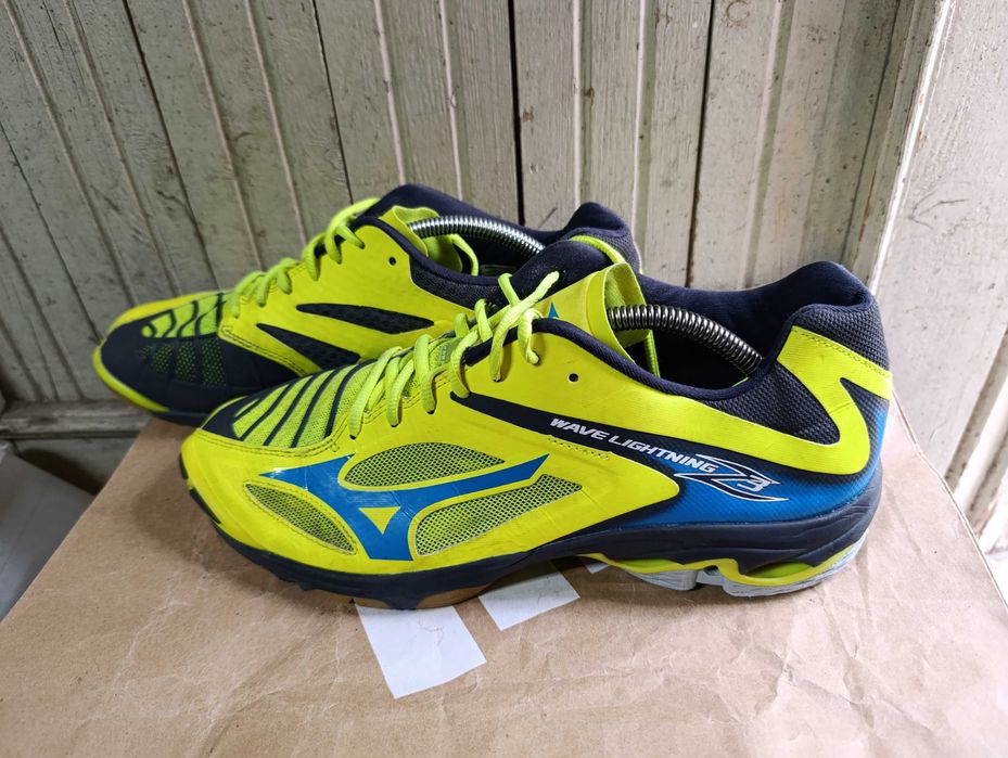 ''Mizuno Wave Lightning Z3''оригинални маратонки 45.5 номер