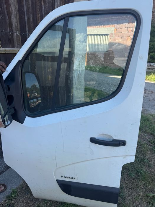 Vand piese de Opel Movano Renault Master