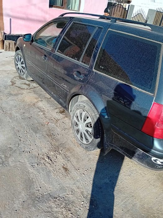 Vând bora 16 benzina  stare foarte bună