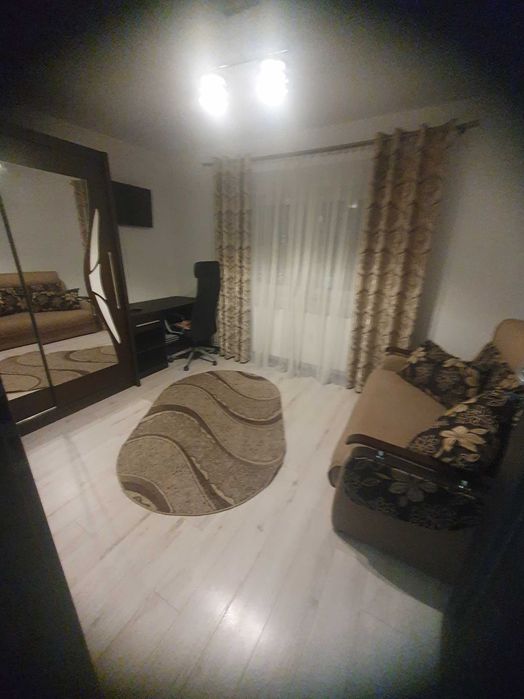 Dau in chirie apartament cu 2 camere in Dej
