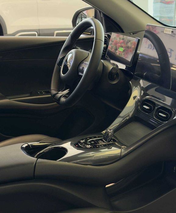 BYD e2 405 km электромобиль