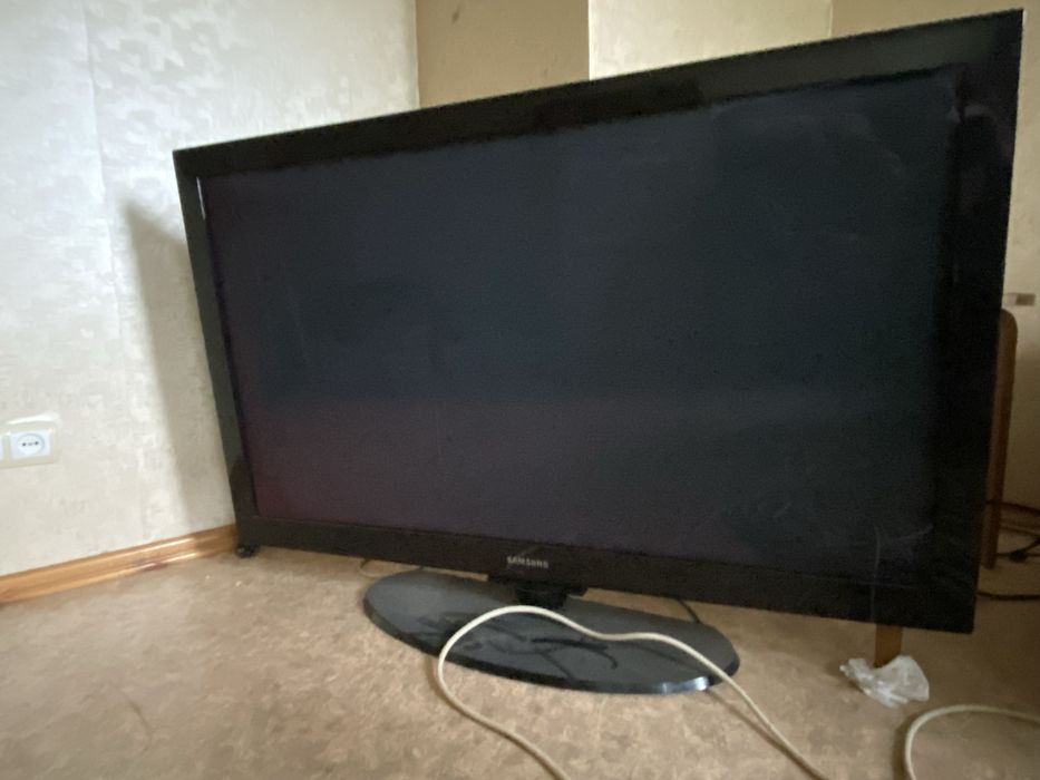 Продам телевизор плазменный