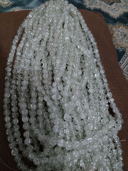 Стеклянные бусы с эффектом кракле