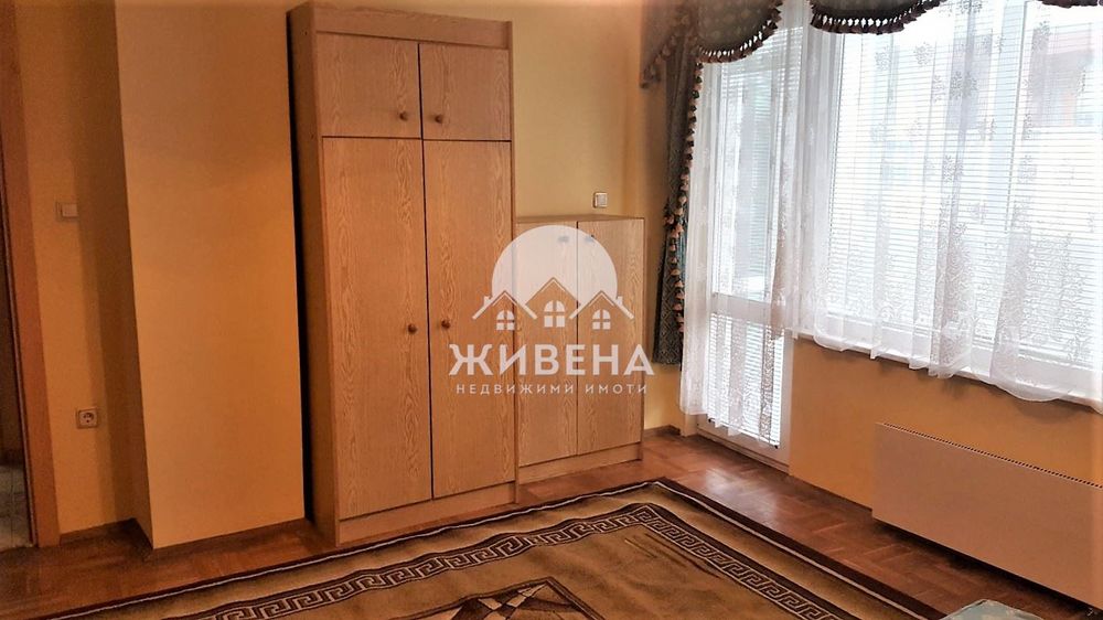 Дава се под наем Тристаен апартамент в Варна, Централна поща - 120 кв.м за 614 € - Снимка #5