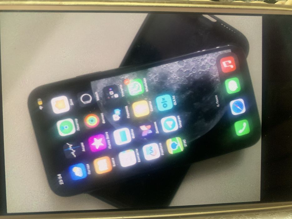 Продам Iphone XR 64гб