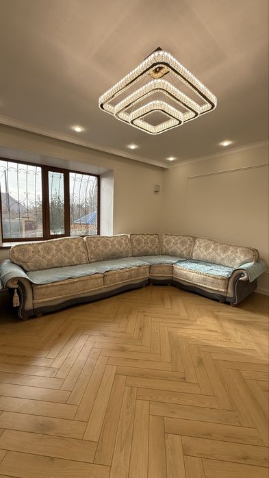 Продам диван в отличном состоянии