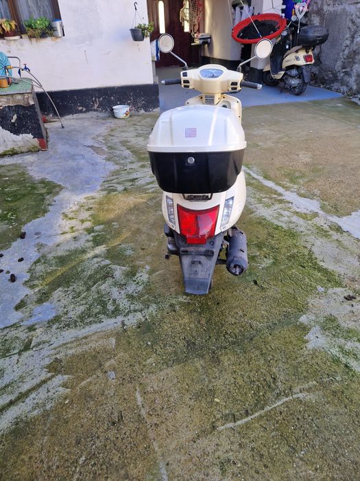 Scuter chimco de 125