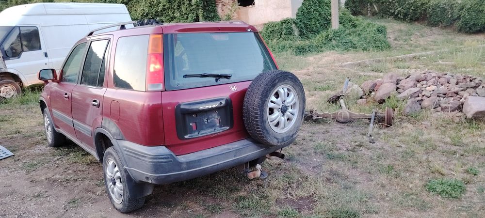 Продавам Хонда Cr-v 2.0 Бензин на Части!!!