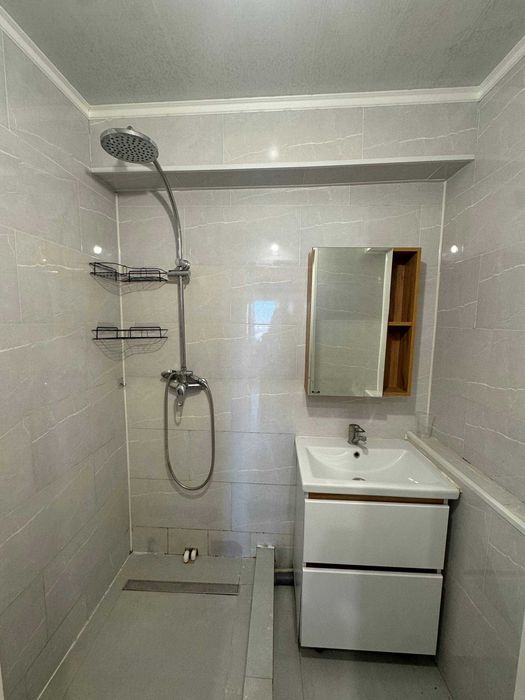 Продам квартиру Абая 135