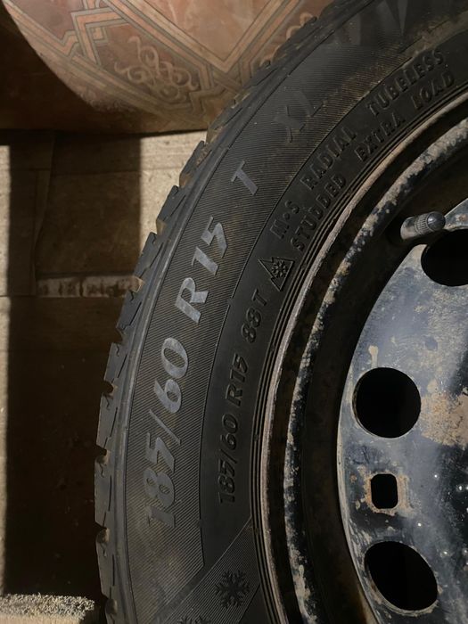 Продам шины от Фольксваген поло