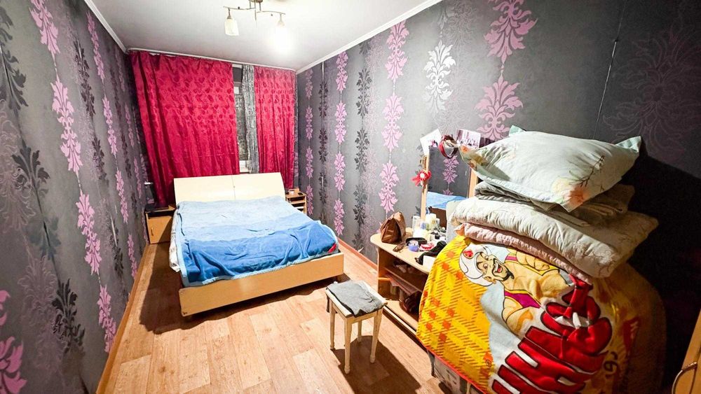 продается 2 ком кв в центре