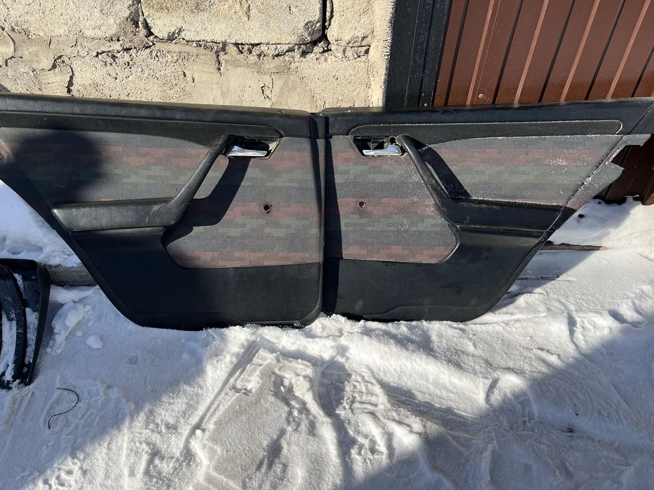 Обшивки мерседес 202