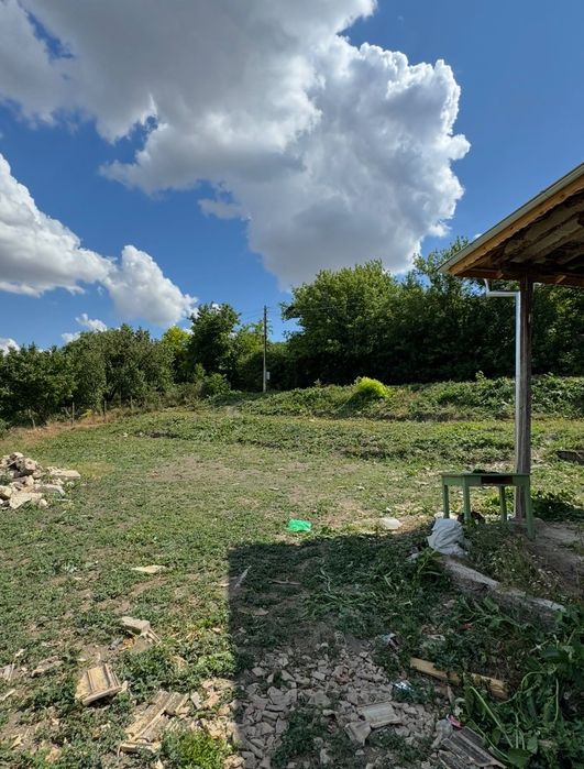 Двуетажна къща село Садина