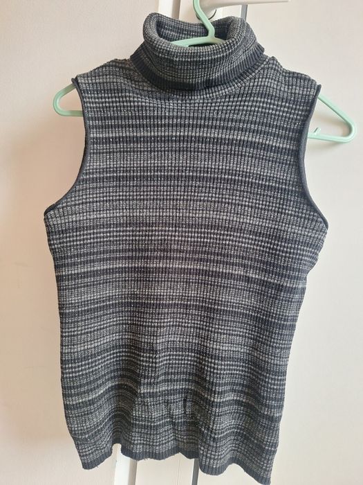 Пуловери по 5 лв