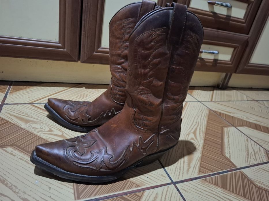 De vânzare cizme Western