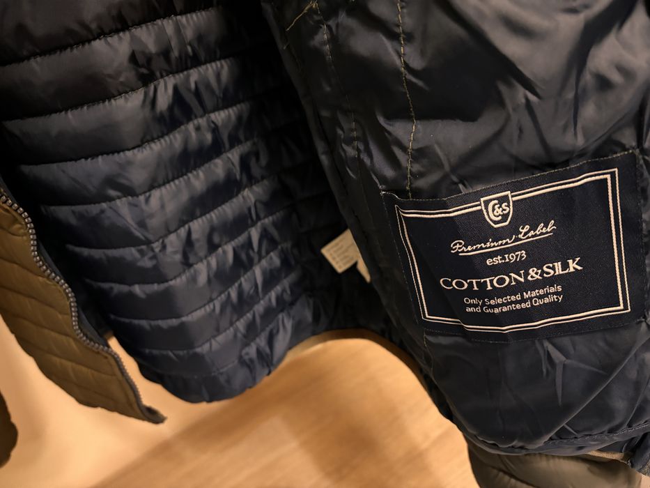 Geaca in conditii foarte bune/ M