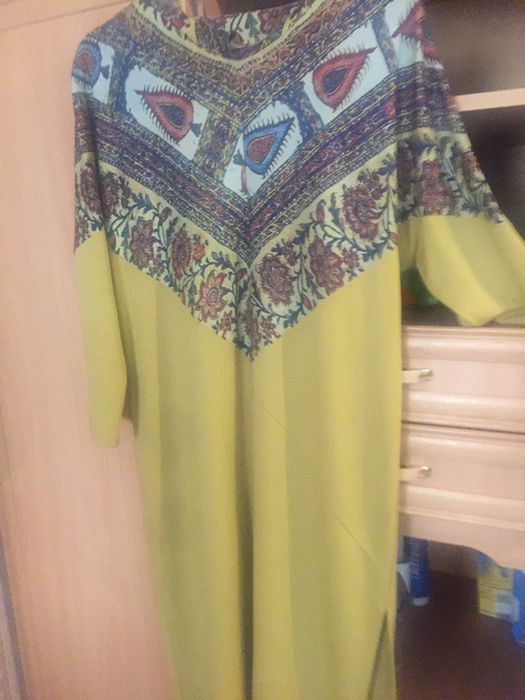 Женские платья  праздничные