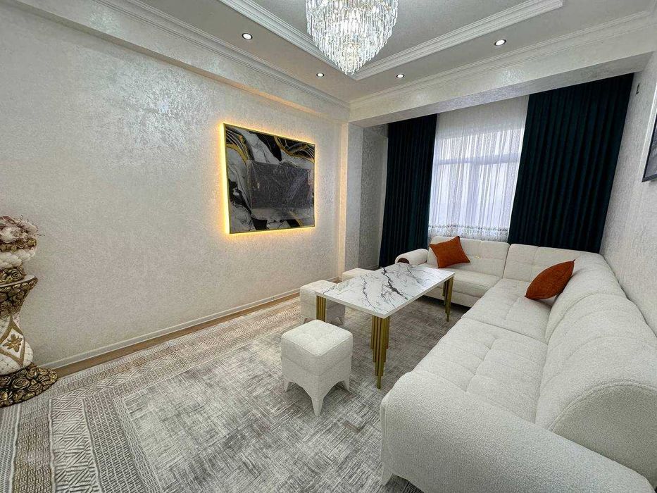 3х комнатная квартира на 6 этаже 87кв/м, в Самарканде