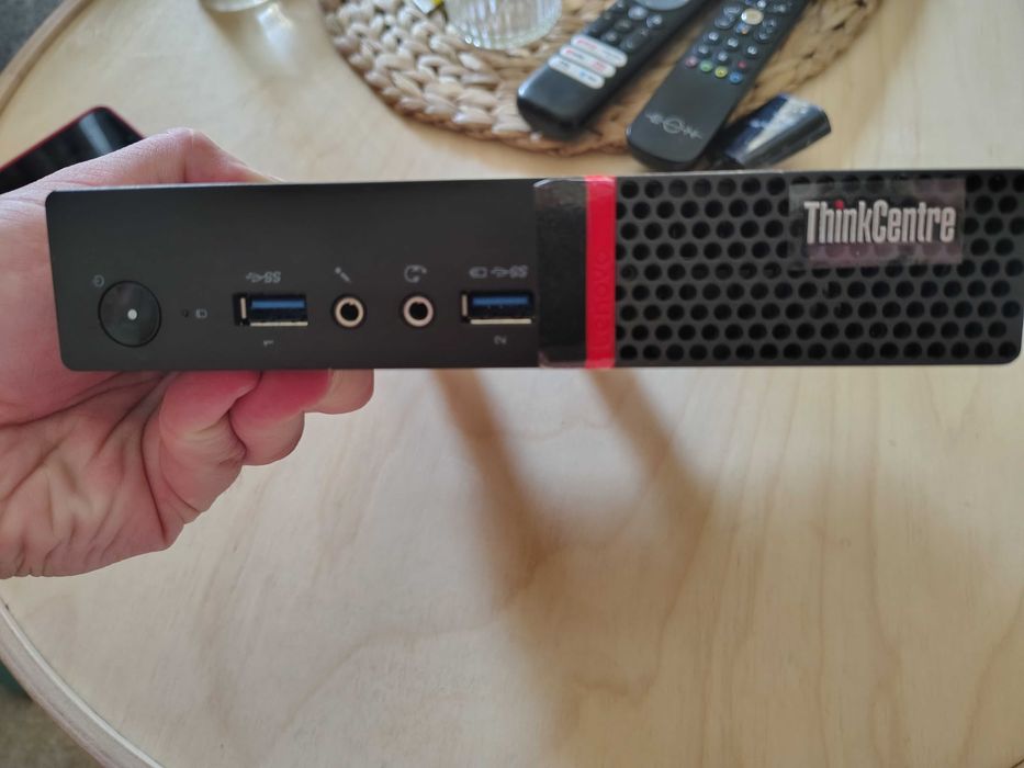 Lenovo ThinkCentre M700 Tiny / Intel Core i3