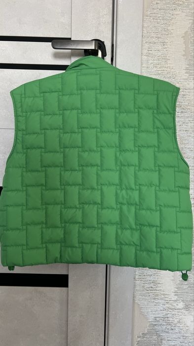 Продам верхнюю одежду