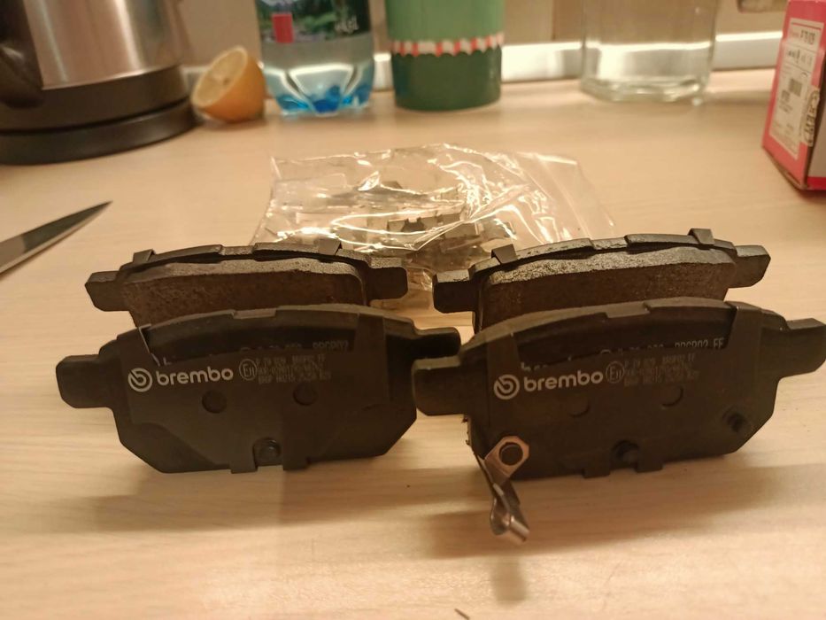Vand placute frana spate Brembo noi pentru Vitara SX4 scross Swift