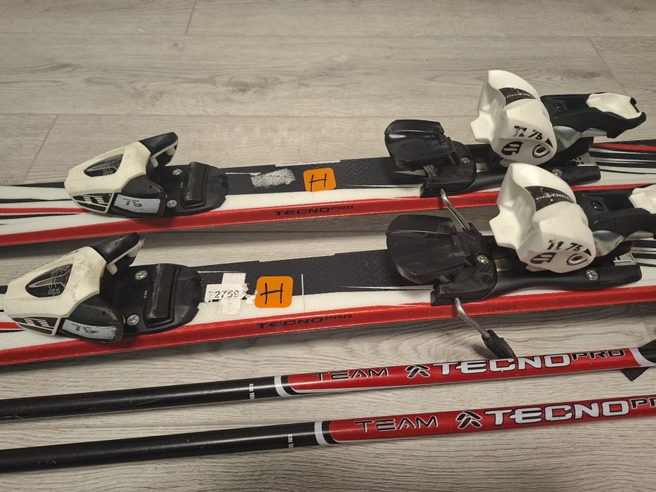 Ски XT TEAM TECHNO pro с щеки