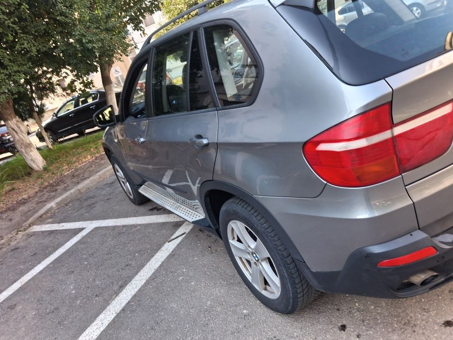 bmw x5 e70 3.0d 2007 7 locuri panorama perne aer piele jante 18"