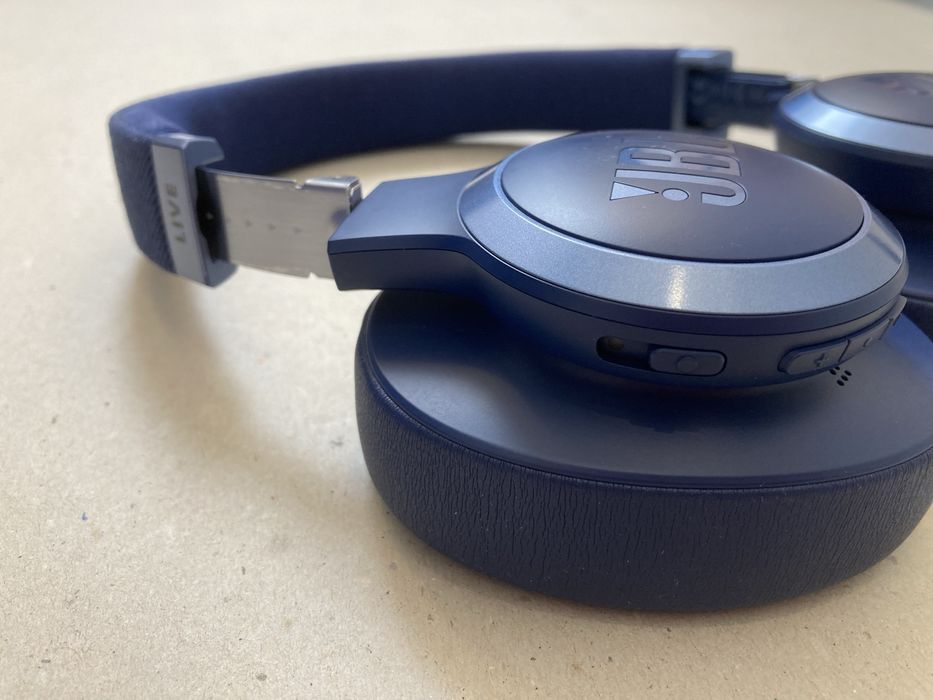 Casti over the ear wireless JBL Live 770nc