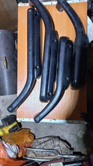 Продам    Дверные    Ручки.