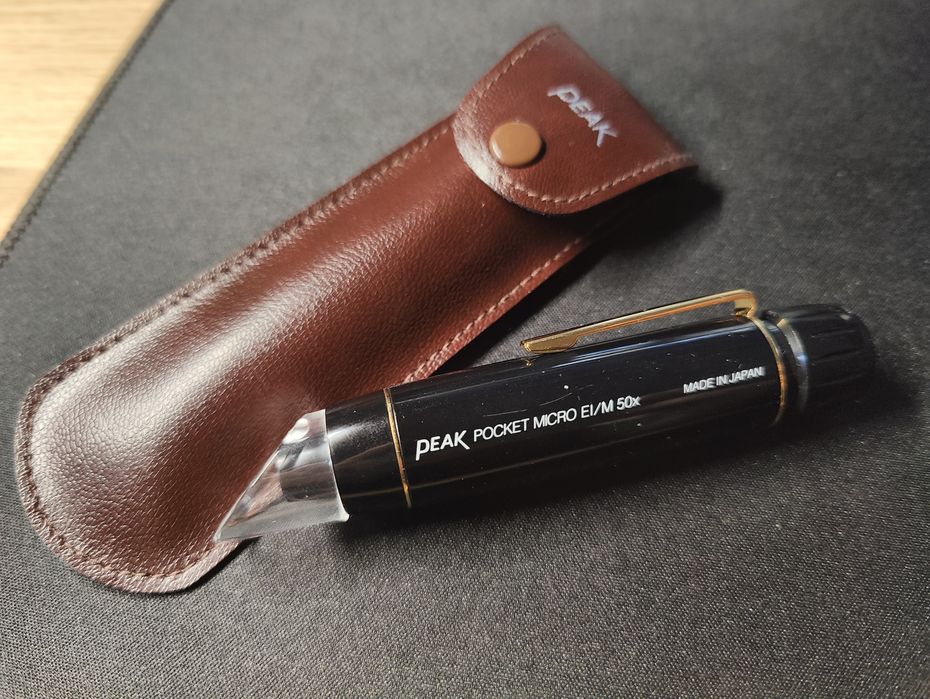 Mini microscop portabil Peak 50X