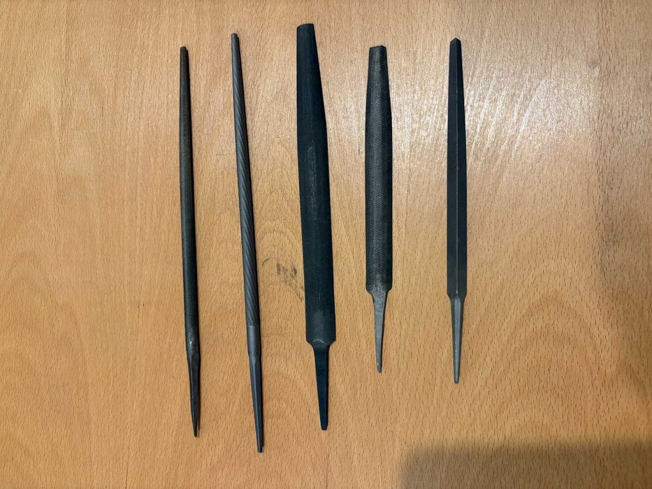 Шлосерски пили и чукове