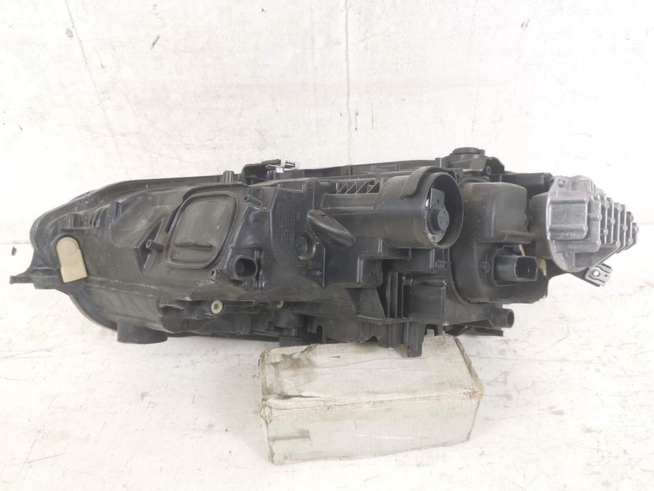 Фолксваген Поло 6 / Volkswagen Polo 6 Десен фар Full Led Volkswagen VW