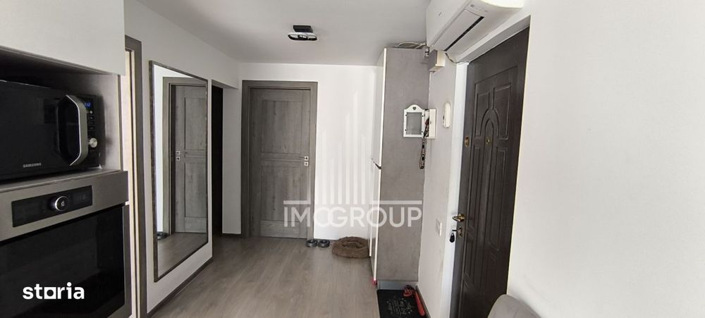 Apartament 3 camere de vanzare Brates
